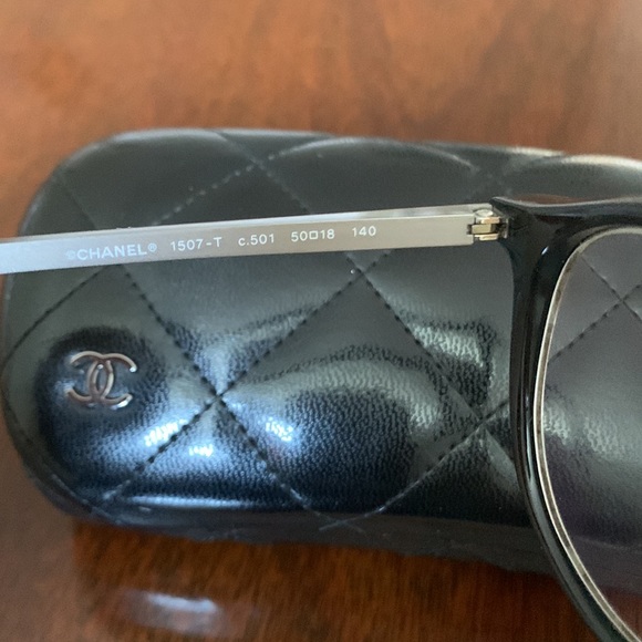 Chanel glasses. - Picture 3 of 11